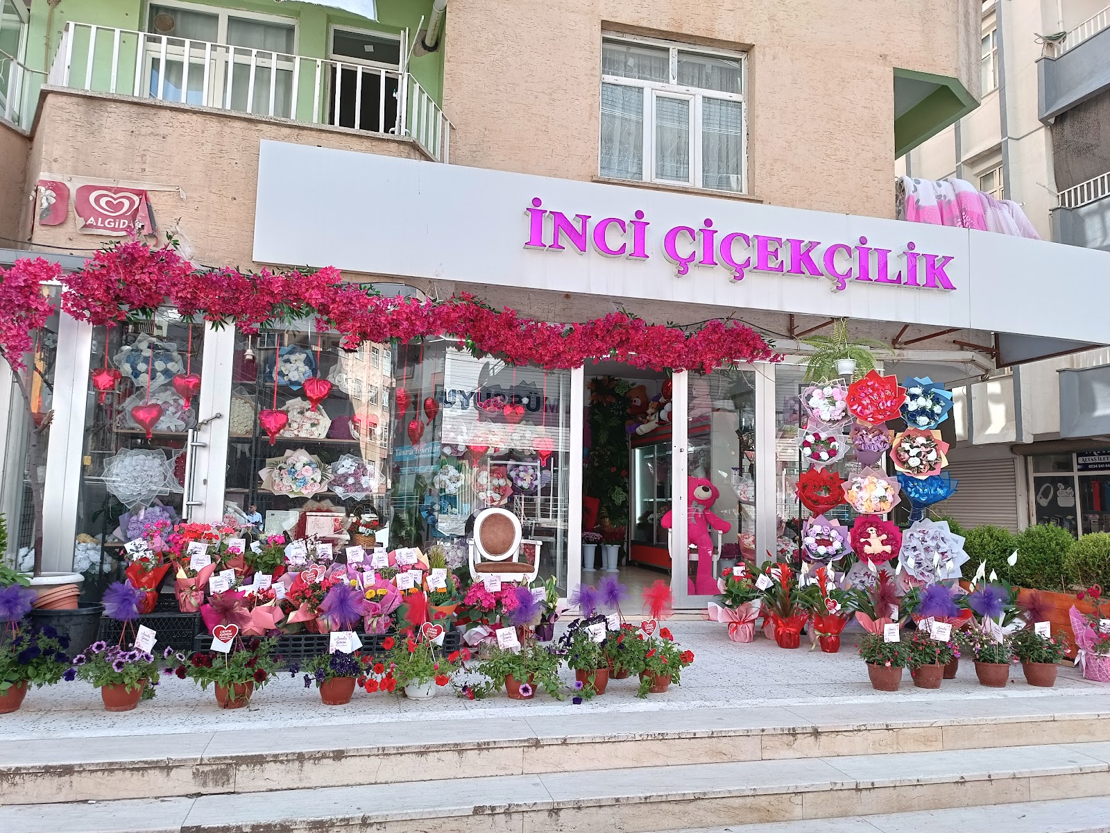 İnci Çiçek Çikolata ve Organizasyon